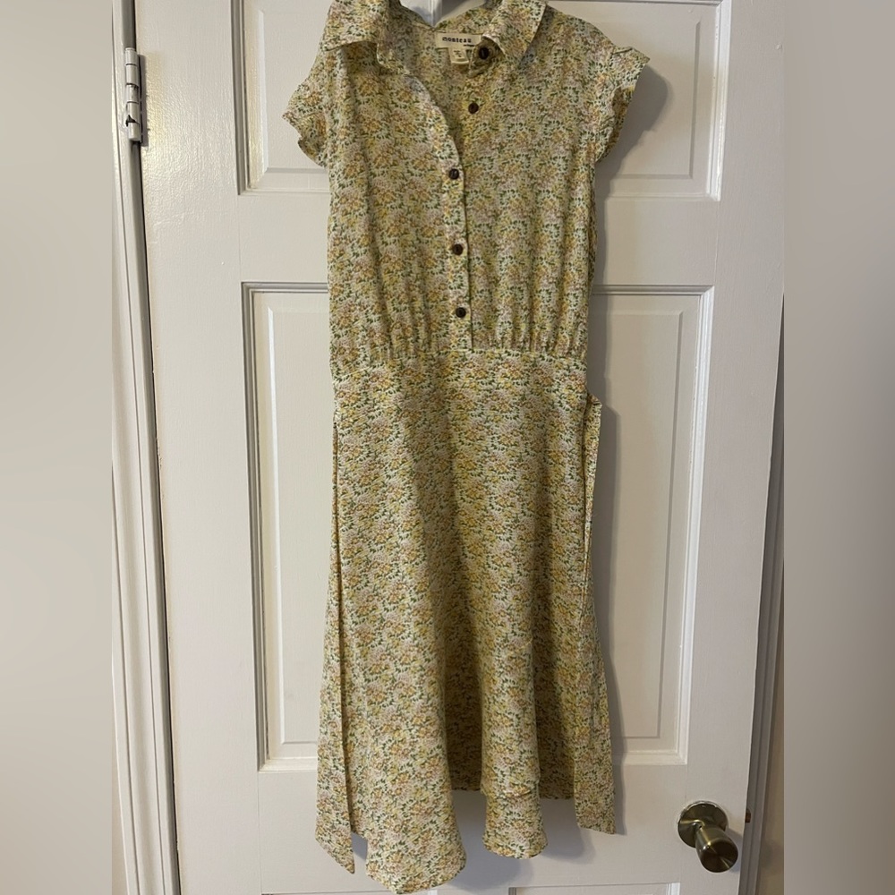 In a very good condition dress, summer dress